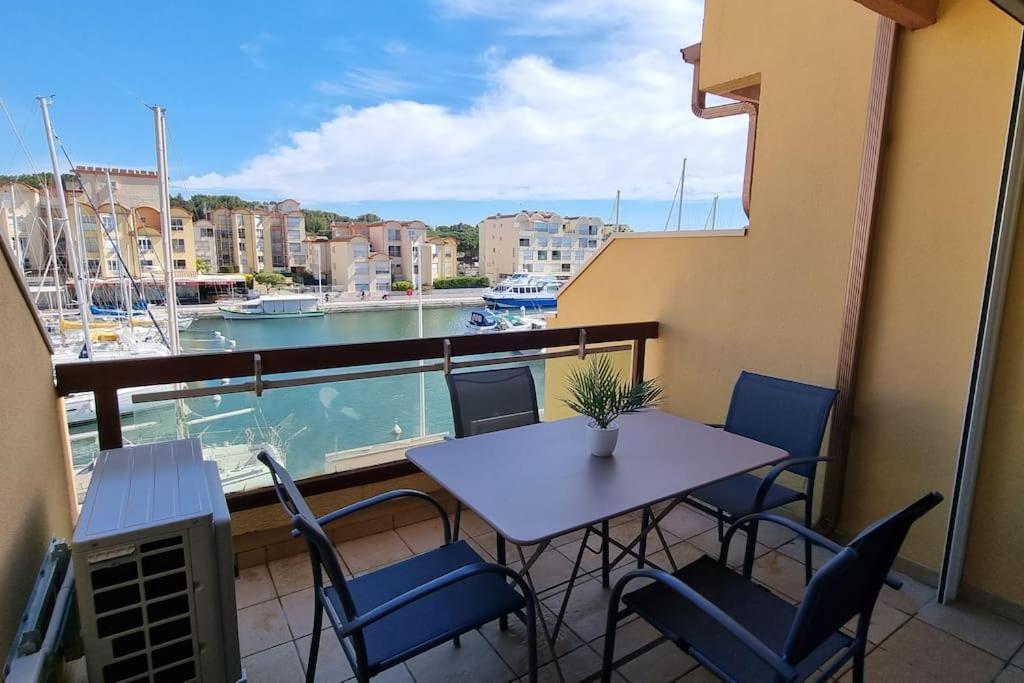 Magnifique Studio Sur Le Port De Груиссан Экстерьер фото
